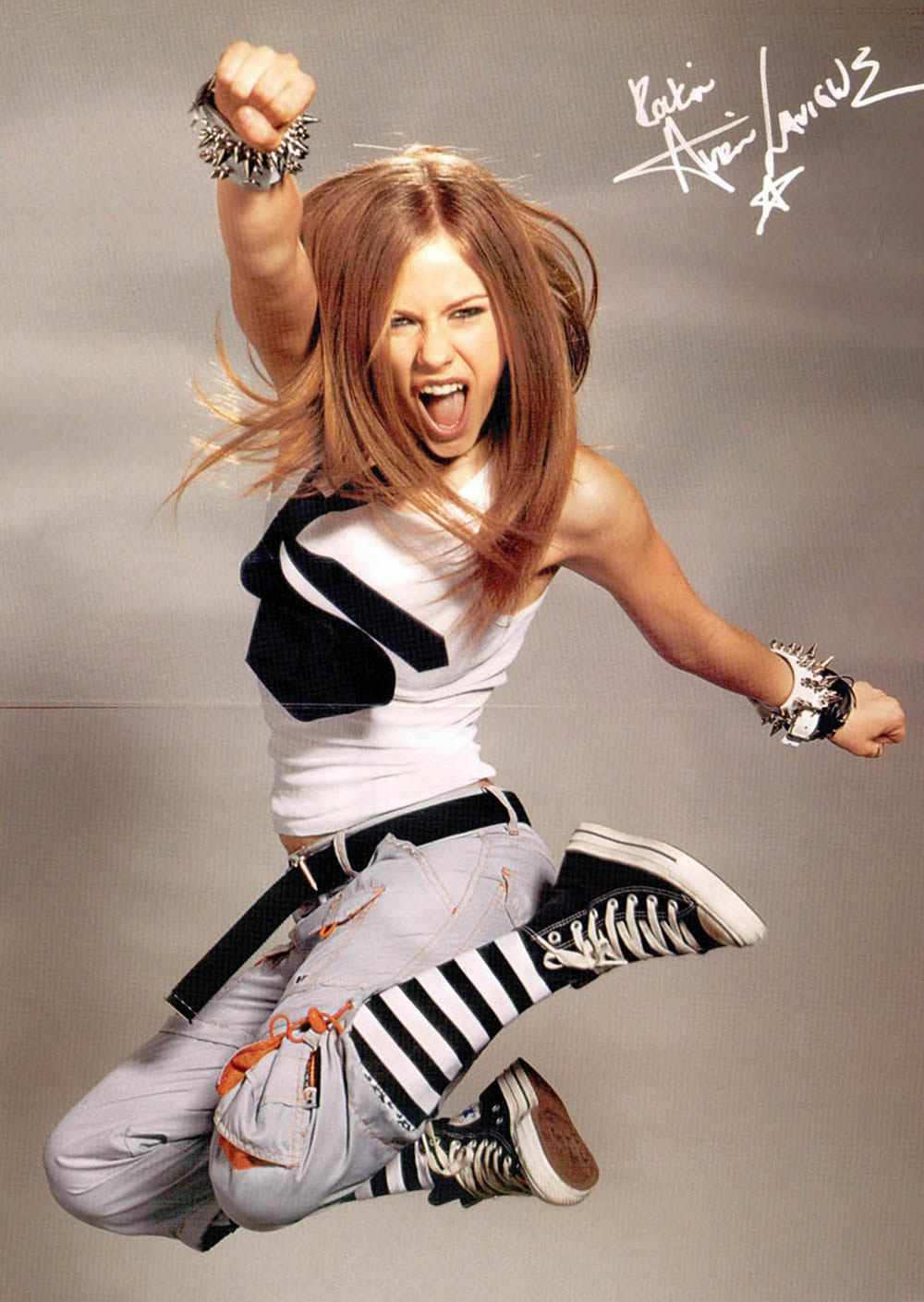 avrillavigne141.jpg